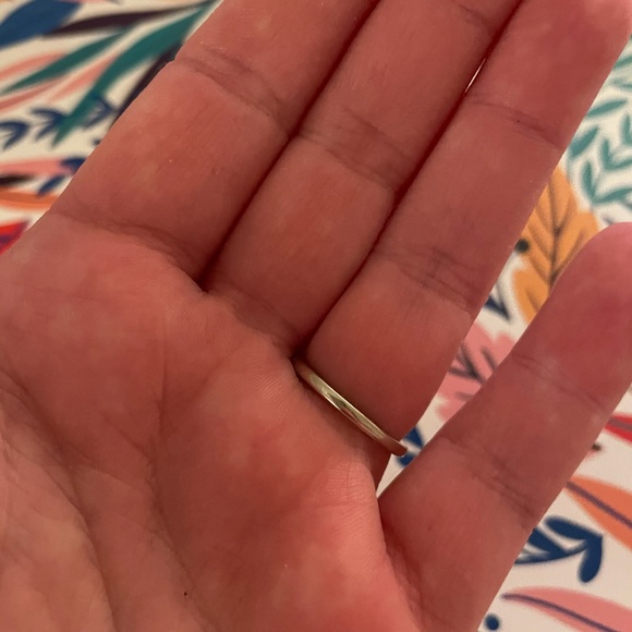 Diamond ring - Picture 2 of 4